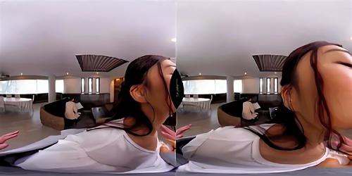 ある夫婦のマイホーム購入を担当することになるのだが・・・、夫は何もしようとしないが、伊織のエロさと雰囲気にどうしようもなく寝取られてしまう・・！