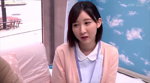 『看護師』Gカップオーバーの巨乳ナースたちが、童貞たちのひとりエッチを手伝い、目の前でオナニー！服の上からでもわかるほど大きなバストに、チン！