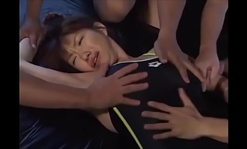 『美尻』男ならだれでも一度は思っただろう、こんな女教師とヤリたい！そんな思いから関係のものになっている女教師陵〇ドラマ作品。ぶっかけ、監禁！