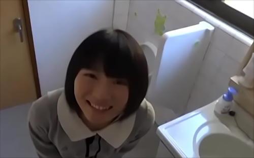 『羞恥』まだ毛も生えていない少女のおしっこ中を録画したコレクター納得のおしっこ・放尿動画収録。本作は便所以外の場所でお漏らししてしまう貴重！