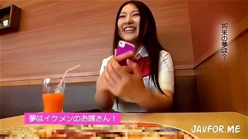 神掲示板は、神掲示板を利用する若い女性だけでなく、OL同士の協力者を求める人妻も多い！