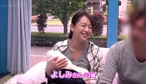 『人妻』子持ちの可愛いママから、性の悩みを相談されました！相談者のふりをした巨根男優が奥様たちに近づき、「感じさせ」ていく。マジックミラー！