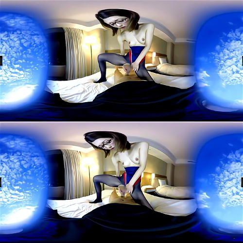 彼女たちのスレンダーボディを利用して、ポップなくびれを持つ香苗レノンとセックスをする、セフレと呼ばれる二人！