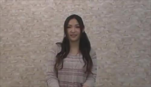 『素股』日本人の平均の2倍以上の巨根に戸惑う、初対面から、平均的なチンポと比較し、お互いのチンポをしゃぶり合い、Maika、深田梨菜、巨根！