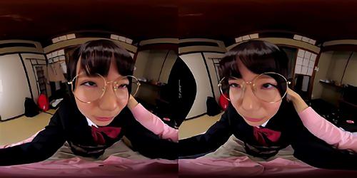 一見、真面目で大人しそうに見えるが、実は真性マゾ娘、私の日頃の調教のせいで、性衝動が抑えられないというのだが、彼女は本当にマゾっ娘なのである、興奮した彼女は部屋に戻り！
