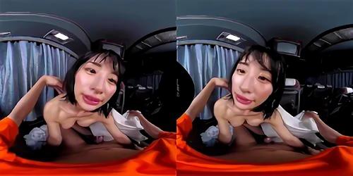 帰りの夜行バスで隣に座る、音楽フェスにソロで参加していた女の子と意気投合し、帰りの夜行バスで隣に座る、女の子は汗だくになりながら「これって興奮するよね」と私にささやく！