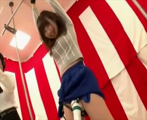 『イラマチオ』不正解連発でタイムオーバー、再チャレンジの条件はノーパンで直固定電マ＆SEXなイタズラ追加、賞金欲しさにチャレンジする素人娘だが直！