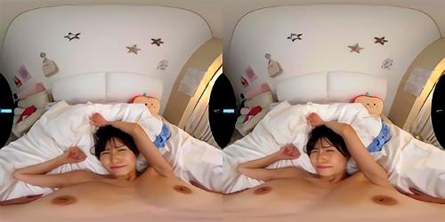 『美乳』大ビンゴ作のVR版、VRでノーパン＆ノーブラの実際体験、終電を逃して女上司（桜空もも）の家へ、ノーパン＆ノーブラでこちらに向かって歩いてくる、2人きりの密室で欲情が暴走！