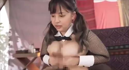 『痴女』JカップNo.1:しおん嬢のトロけるご奉仕で王様気分を堪能、発情ウサギちゃんとイチャイチャ密着で高まり精液噴射ぴょんぴょん騎乗位で！