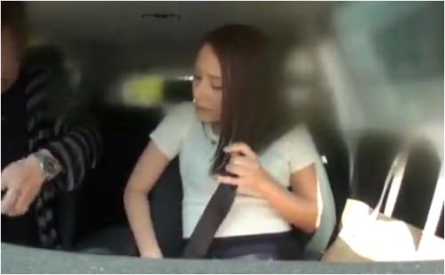 メチャクチャきれいな行員がショッキングなAV参加！セックスしてるところを了承なく顔見せアダルトビデオ化！