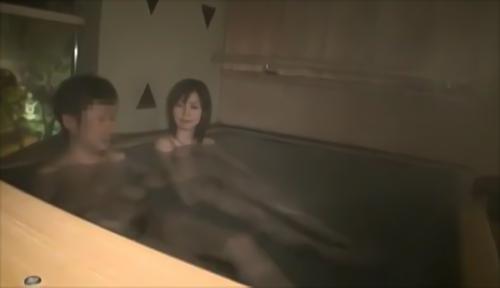 『人妻』演出への情熱などを語る、また、夫との電話のあとのソフトSM、野外リムジンバイウォーク、H中の会話など、本当に気持ちいい、旅情が生み！