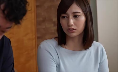 『人妻』両親の寝室から夜な夜な聞こえてくる淫らな嬌声。思春期を迎えた息子にとっては聞きたくない声のはずが、耳にこびり付いて離れてくれない…！