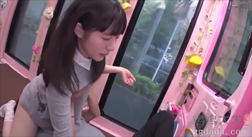 『ベロチュー』「ごめんなさい…」恥じらう素人娘の敏感オマ○コはマン汁と潮吹きでグッチョグチョ、デカチンを生挿入＆トドメの激ピストンで人生初の大量！