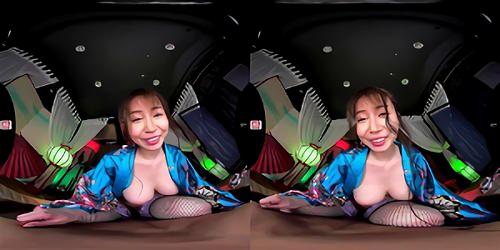 日常を忘れ心身ともにリラックスしてみませんか？妖艶なニュアンスに包まれながら、淫らな言葉の囁きやおっぱい首筋いじりで焦らし、最高の射精テクニックで射精へと誘います！