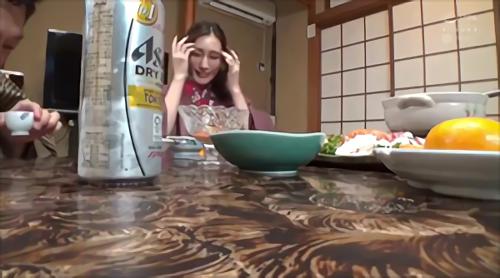 巨乳妻が旦那を裏切ってアバンチュールのラブH!