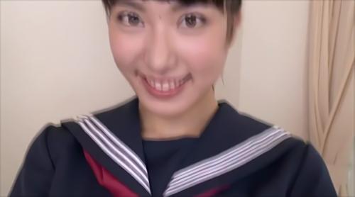 ファーストシーンの美少女が手コキフェラでチンコを撫でる！ザーメンを大量口内射精!
