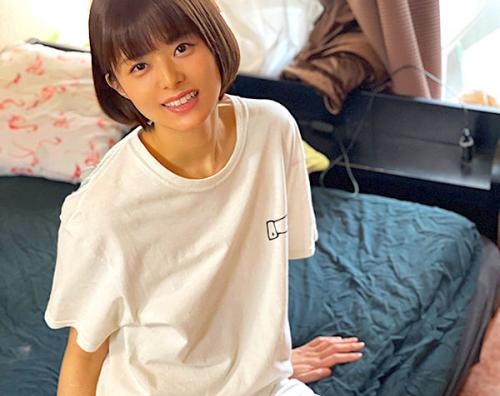 【スレンダー】『うん、良いことしようよ❤︎』超フレンドリーでSEXまでのハードルも超低いパイパン美人看護婦に中出し！