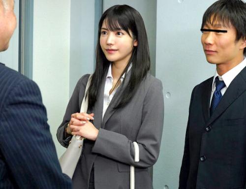 【淫乱】『キミ、エッチしたことあるの？（笑）』ルックスもエロテクも最高の美人女上司と絶倫部下の汗だくSEX❤︎