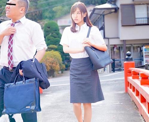 【NTR】『今日も…同じ部屋ですか？？』出張先の温泉旅館で醜い絶倫おやじ上司に何度もイカされてしまう巨乳女子社員！
