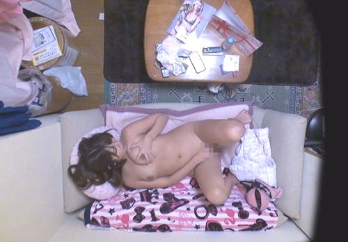 【ザ・隠し撮り】素人お姉ちゃんの部屋で自慰行為をする日常ってめちゃくちゃ凄くてヌキ度満点ビッチょ。