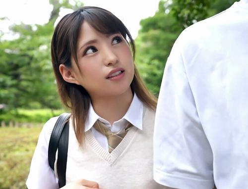【エロカワ・JK】これはヤバい！こんなにカワユイJKが居たなんて信じられない好奇心旺盛な美少女のアソコへ中だしSEX。