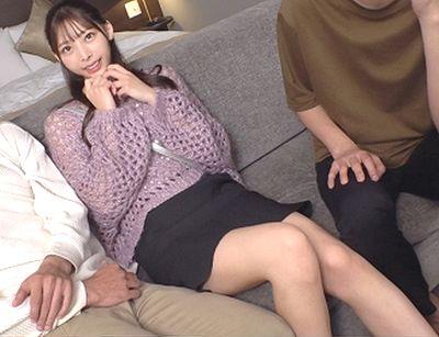 ぱっくん大好き美人お姉さんが看護師のコスチュームで射精しまくるエロヌキビッチ。