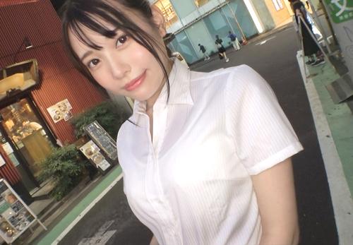 【シロウト・ナンパ】居酒屋でお姉さんを口説いてパコってみた！スカート着衣のままで何度もハメまくるOLさんのアソコへザーメン流し込み。
