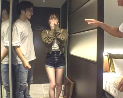 【パパ活女子】パパ活アプリで呼び出し連れ込んだ部屋にいた男と3Pエッチでアヘアヘ言いだすヤバすぎ女子の実態。