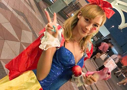 【フランス語教師】コスプレお姉さんはフランスGAL！オール金髪でアソコは勿論、黄金色だよ♡
