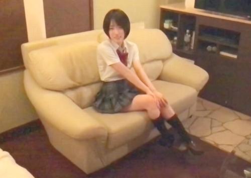 【JKコス】制服でハメ撮りするお姉さん！着衣のままでJKコスチュームパコパコは天国気分＆罪悪気分でロリフェチには最高だ説。