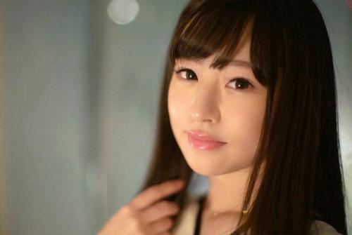 【美人お姉さん】ハメ撮り出演してしまう純白無垢のキレイすぎるお姉さん保々の未使用のアソコへズボズボ。