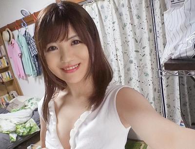 【素人・ハメ撮り】可愛くて真面目なお姉さんがエチエチのハメ撮り出演で何度もイクイク言いながらプッシーは濡れ濡れ。