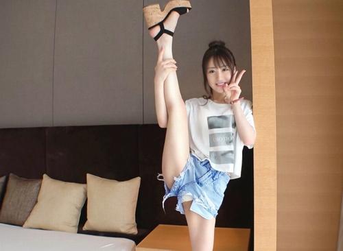 【シロウト・アクロバット】1本打法の様に花蓮な（かれん）ちゃんとIパコしながら足首ナメなめしてみたい脚フェチ。