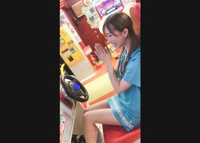 【個人撮影・シロウト】カワイイ素人お姉さんのハメ撮り個人撮影が流出してしまったエロビッチ。