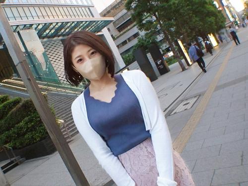 【秘書・ナンパ】上品すぎるキレイなOLさんをナンパしたら1杯飲ませてハメ撮りヨ。