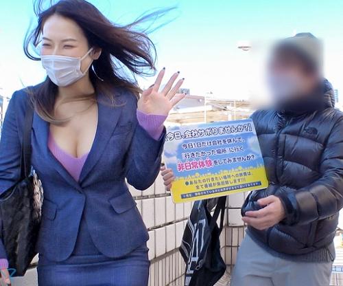 【サボり旅・OL】上野付近で見つけた美乳のお姉さんをサボり旅路へ連れてくエロスでハメ撮り。