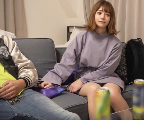 【セフレ・中だし】SSS級のガールズバーお姉さんを連れ込みマジSEXみ恋人気分で中だしビッチ。