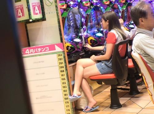 【素人・お姉さん】都内某所！吉祥じのパチ屋で遊ぶお姉さんを玉2500発でゲットしたら即ハメ確定中だし激熱チャンス。