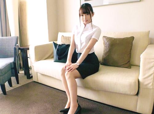 【OL・パンスト】勤務中のOLさんをナンパ！そのままホテルへ連れ込みハメ撮り交渉したら中だしスタートビッチ。