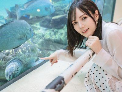 【涼森れむ】エロすぎるレムちゃんとの高級デートでウミガメの頭みて亀頭デッカいって言って頂だい。