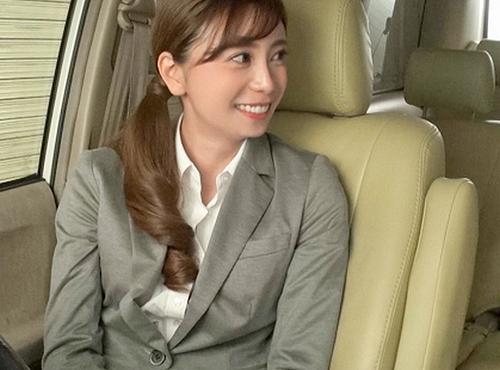 営業中に美人上司と部下のNTRSEXが始まった！狭い車内で絡み合う男と女に背徳現場をレコーダーは記録していた。