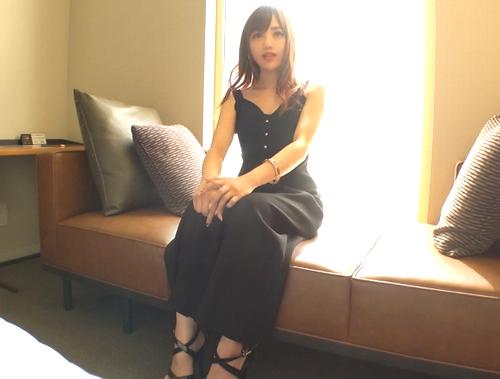 綺麗なお姉さんが初脱ぎパコエッチ！経験数が少ないアソコへデカいペニスがぶち込まれアヘアヘ中だしビッチ。