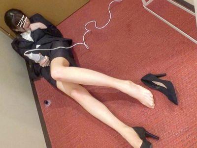 【素人・ナンパ】パンスト美脚のお姉さんをナンパして究極の電マでアヘアヘ絶頂アクメ。