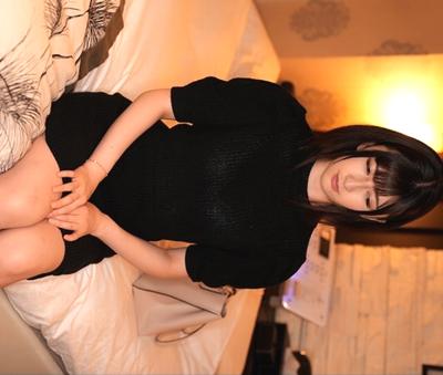 【ハーフ系・シロウト】自称ハーフ系と言われる美人お姉さんは平安美人が良く似合うキレイなお姉さんだ。