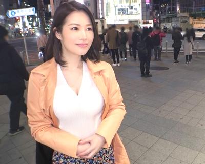 【人妻・ナンパ】駅周辺で専業主婦をナンパしてハメ撮りアヘアヘぶち込み中だしビッチ。
