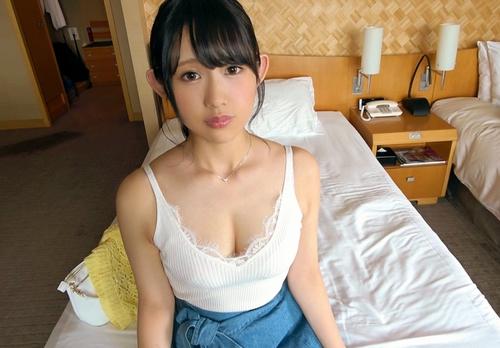 【女子大生】学校の学費を稼ぐためAVハメ撮りへ出演しま～す！おじさんより有名な男優さんとSEXしたいです。