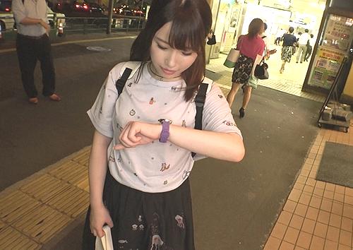 【マジ軟派・学生】ロリ系の可愛いお姉さんを某所でナンパしたら某ホテルでハメ撮り交渉！中だしやらないならOKょ。