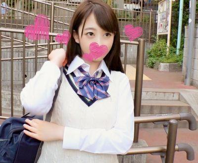 【マットプレイ】JK制服のコスプレ＆ニーハイソックスの美女とローションマットプレイで何度も抜いてね。