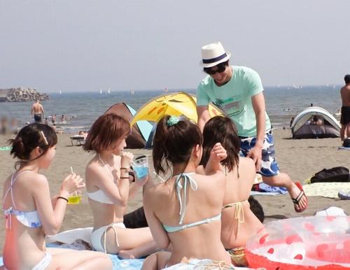 海辺でナンパしたお姉ちゃん3人組とチキチキエッチの思い出ビッチょ