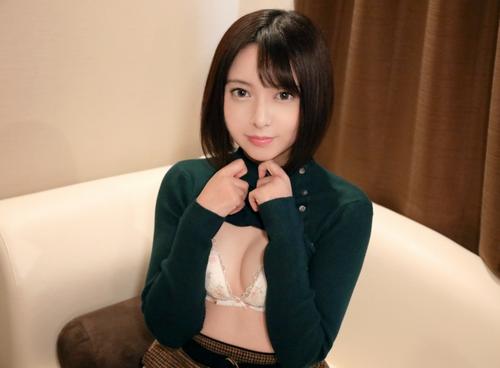 【美乳お姉さん】チクビの色がキレイな美人お姉さん！地下アイドルで活躍中の美女とSEX。
